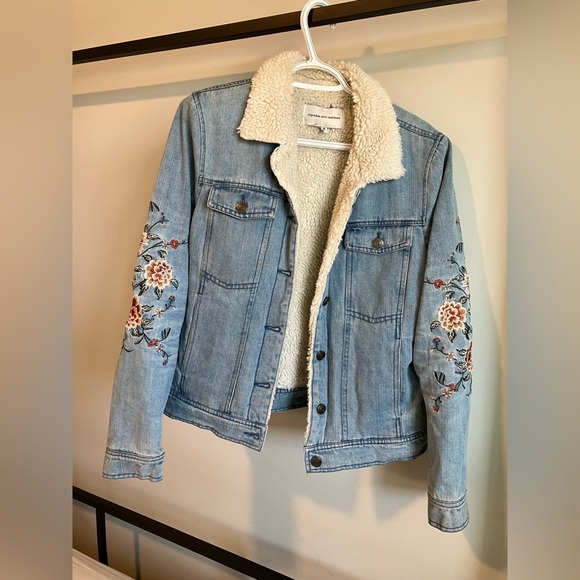 Jean Jacket - Picture 2 of 2